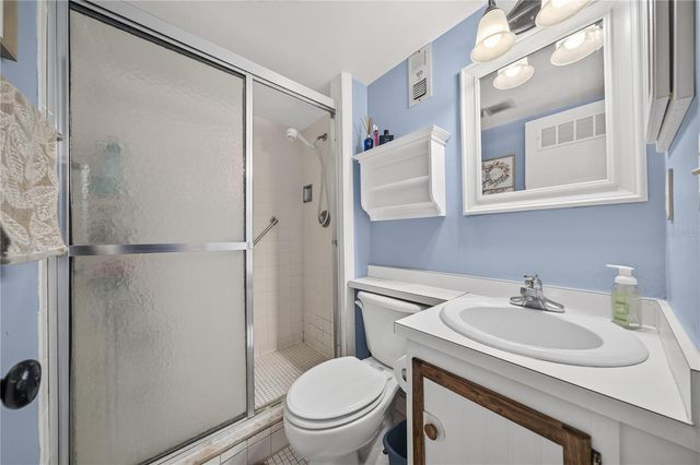 601 N MCDONALD STREET 2, Mount Dora, FL 32757