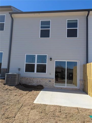 132 Hazel Drive, Mcdonough, GA 30253