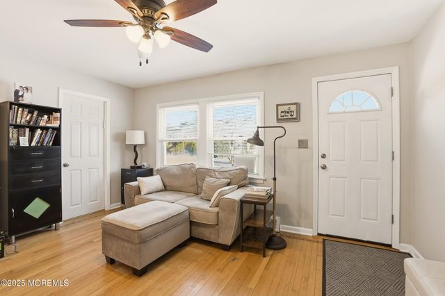 648 Brewers Bridge Road, Jackson, NJ 08527