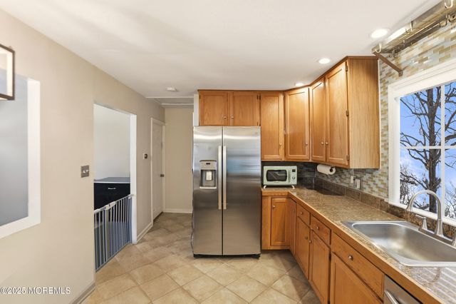 648 Brewers Bridge Road, Jackson, NJ 08527