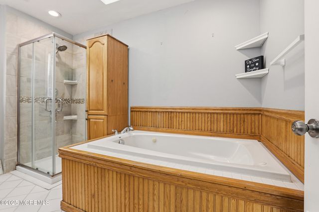 648 Brewers Bridge Road, Jackson, NJ 08527