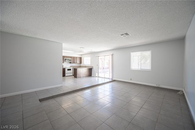5142 Tahnee Drive, Las Vegas, NV 89122