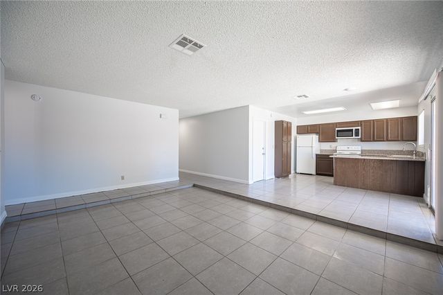 5142 Tahnee Drive, Las Vegas, NV 89122