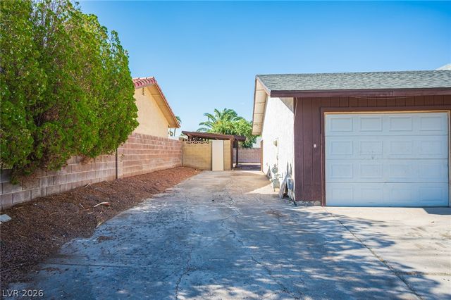 5142 Tahnee Drive, Las Vegas, NV 89122