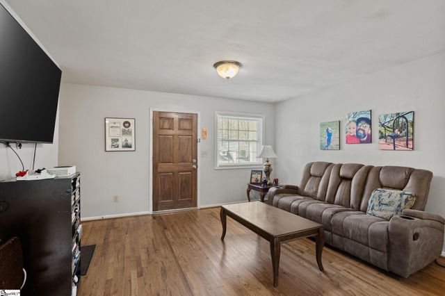 40 Westview Avenue, Greenville, SC 29609