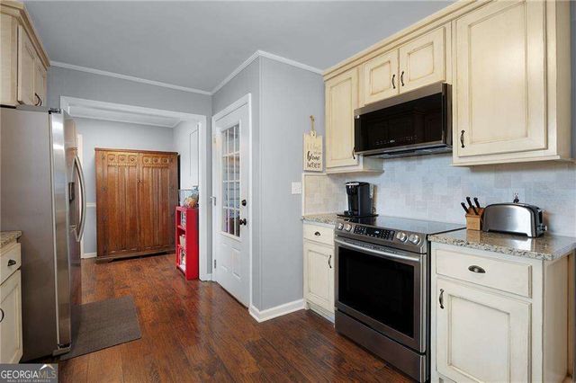 136 Meadow Lane, Calhoun, GA 30701