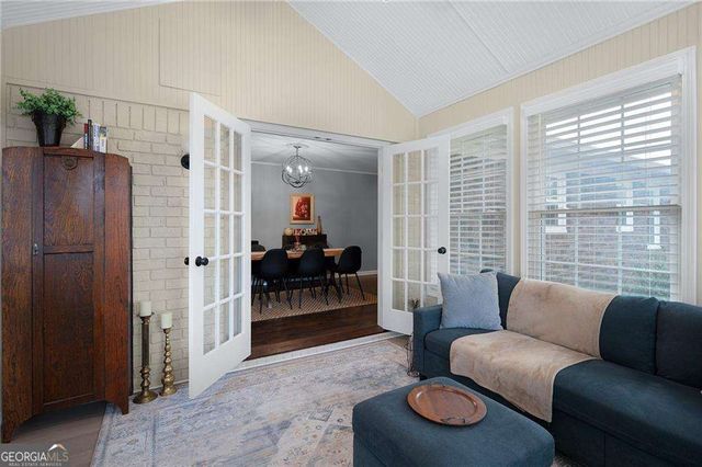 136 Meadow Lane, Calhoun, GA 30701