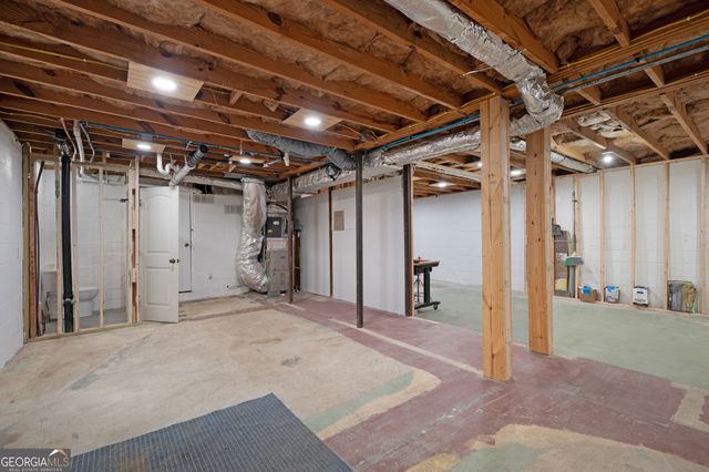 136 Meadow Lane, Calhoun, GA 30701