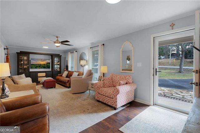 136 Meadow Lane, Calhoun, GA 30701