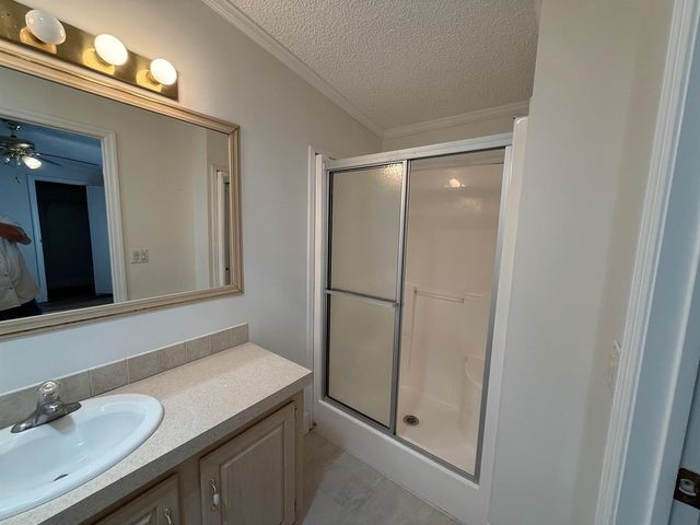 8648 SW 16th Place, Davie, FL 33324