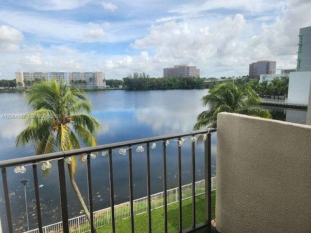 5505 NW 7th St W410, Miami, FL 33126
