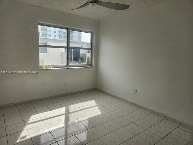 5505 NW 7th St W410, Miami, FL 33126