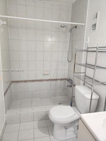 5505 NW 7th St W410, Miami, FL 33126