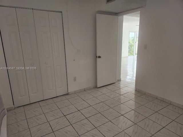 5505 NW 7th St W410, Miami, FL 33126