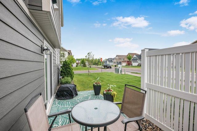 10884 Glacier Lane N, Maple Grove, MN 55369