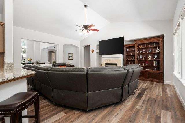 3112 Everglade Avenue, Clovis, CA 93619