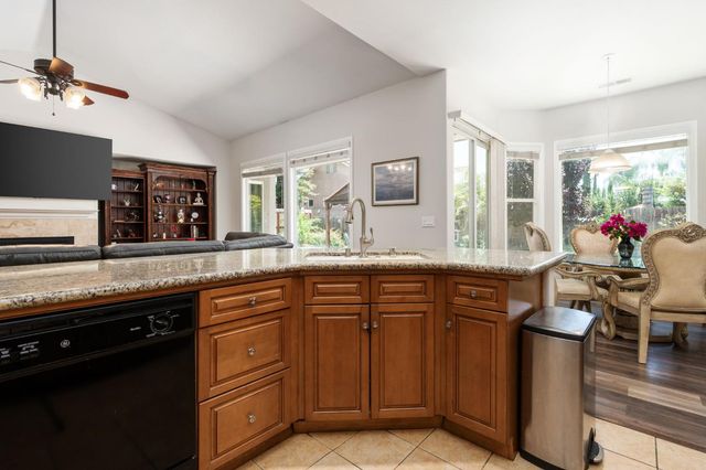 3112 Everglade Avenue, Clovis, CA 93619