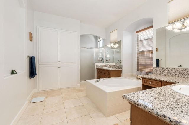 3112 Everglade Avenue, Clovis, CA 93619