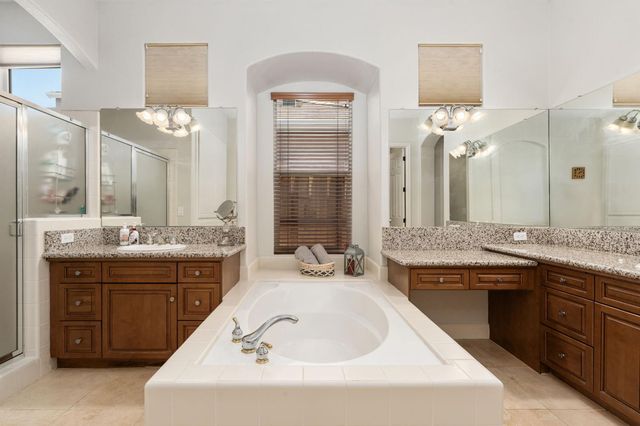 3112 Everglade Avenue, Clovis, CA 93619