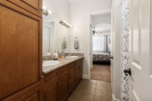 3112 Everglade Avenue, Clovis, CA 93619