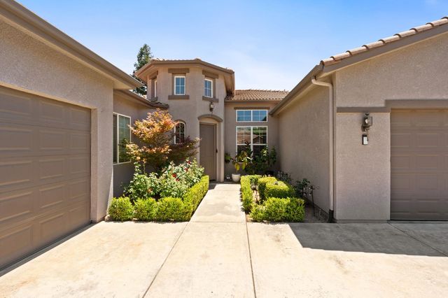 3112 Everglade Avenue, Clovis, CA 93619
