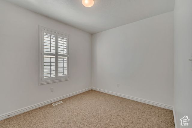 102 N ARCHMORE ST, Saratoga Springs, UT 84043