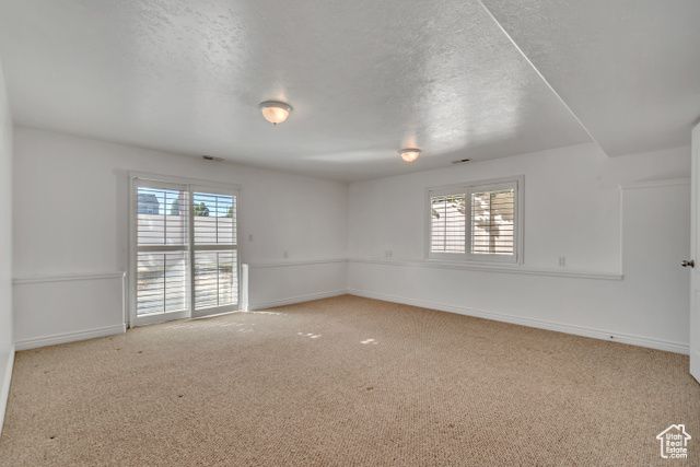 102 N ARCHMORE ST, Saratoga Springs, UT 84043