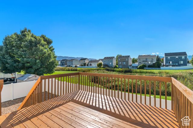 102 N ARCHMORE ST, Saratoga Springs, UT 84043