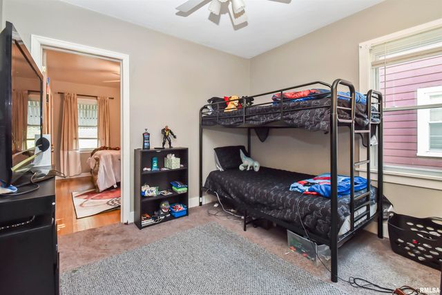 2626 W HEADING Avenue, West Peoria, IL 61604