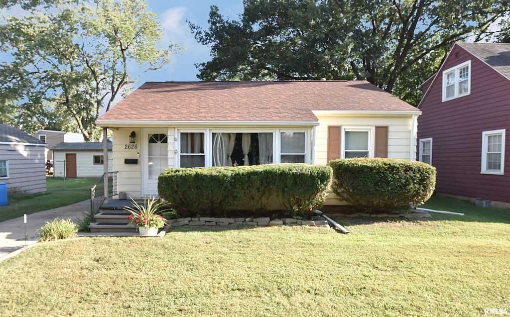 2626 W HEADING Avenue, West Peoria, IL 61604