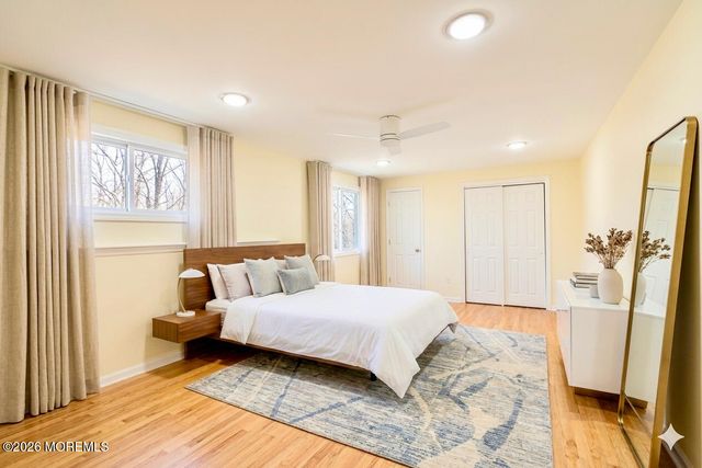 5 Milton Avenue, Manalapan, NJ 07726