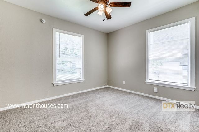 8623 Stonehurst Street, Dallas, TX 75217