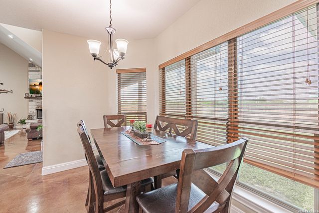 946 County Road 361, La Vernia, TX 78121