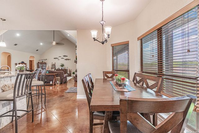 946 County Road 361, La Vernia, TX 78121