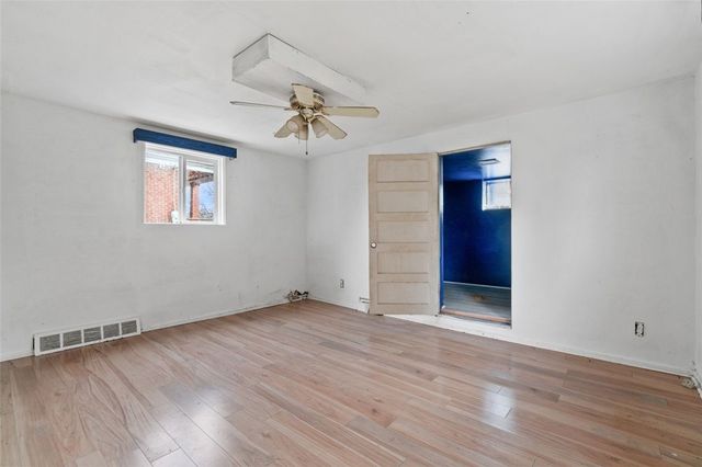 807 Toman Ave, Clairton, PA 15025