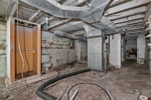 807 Toman Ave, Clairton, PA 15025