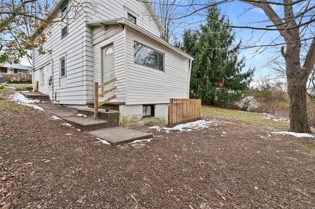 807 Toman Ave, Clairton, PA 15025