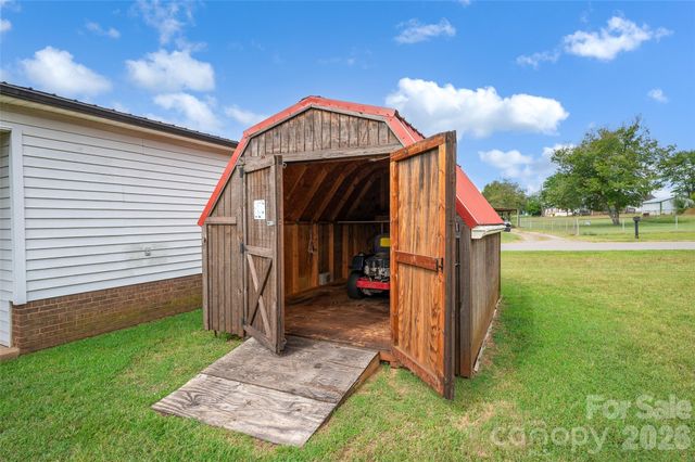 2468 Old Mountain Road, Statesville, NC 28625