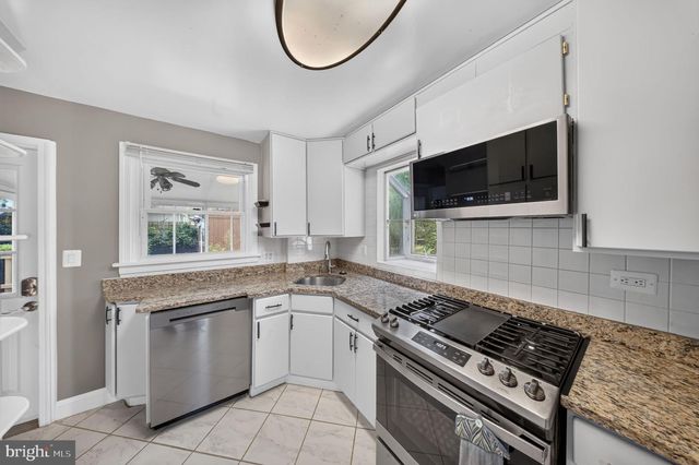 2712 NEWTON ST, Silver Spring, MD 20902