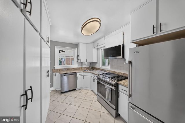 2712 NEWTON ST, Silver Spring, MD 20902