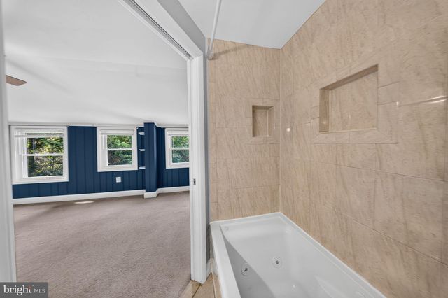 2712 NEWTON ST, Silver Spring, MD 20902