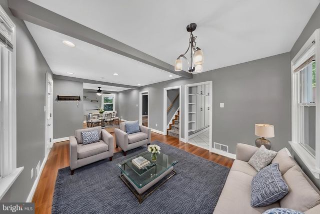 2712 NEWTON ST, Silver Spring, MD 20902