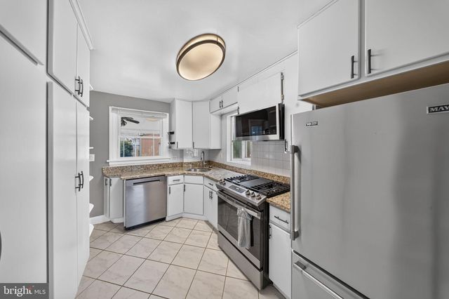 2712 NEWTON ST, Silver Spring, MD 20902