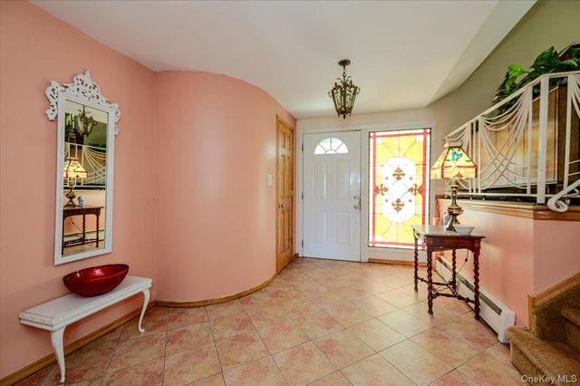 3291 Wolfson Drive, Baldwin, NY 11510