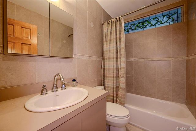 3291 Wolfson Drive, Baldwin, NY 11510