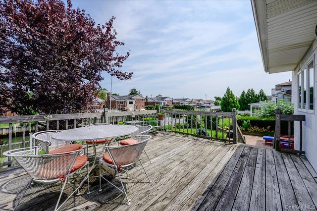 3291 Wolfson Drive, Baldwin, NY 11510