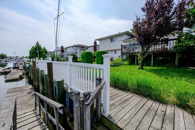 3291 Wolfson Drive, Baldwin, NY 11510