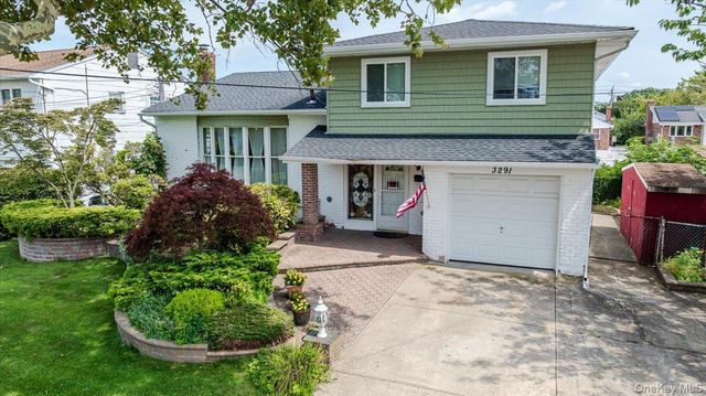 3291 Wolfson Drive, Baldwin, NY 11510