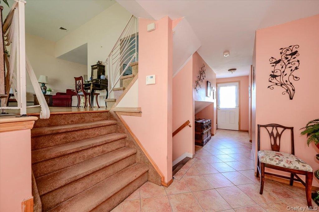 3291 Wolfson Drive, Baldwin, NY 11510 — photo 3