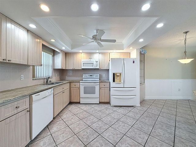 4550 COVE CIRCLE 507, St Petersburg, FL 33708